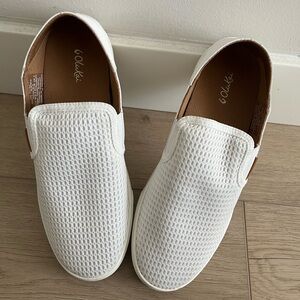 OluKai White Mesh Slip-On Loafers 8.5 wide